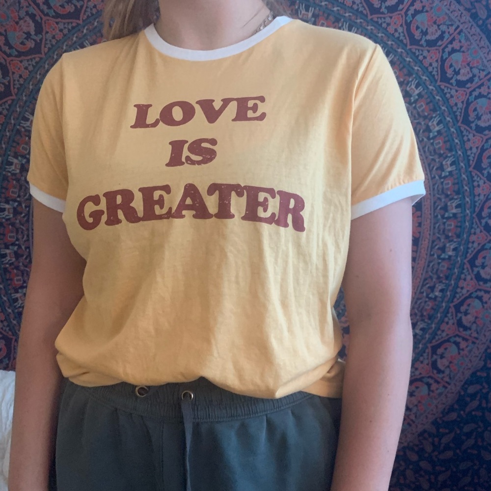 Forever 21 T Shirt